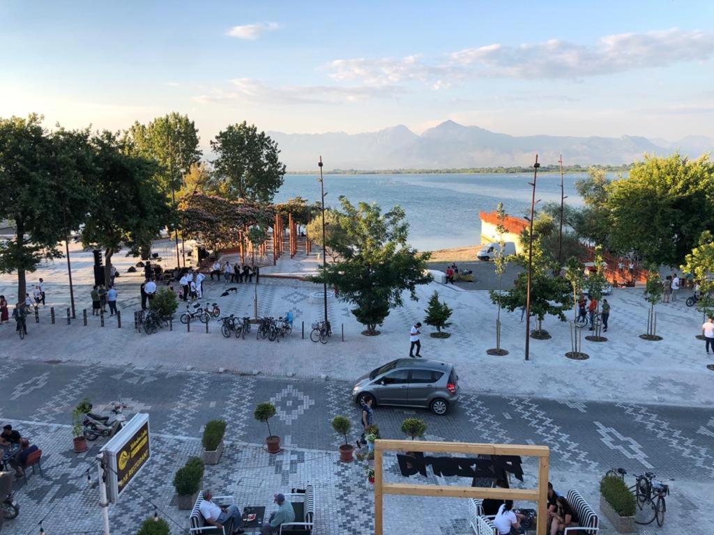 Hotel Shkodra Lake Široka Eksteriør billede