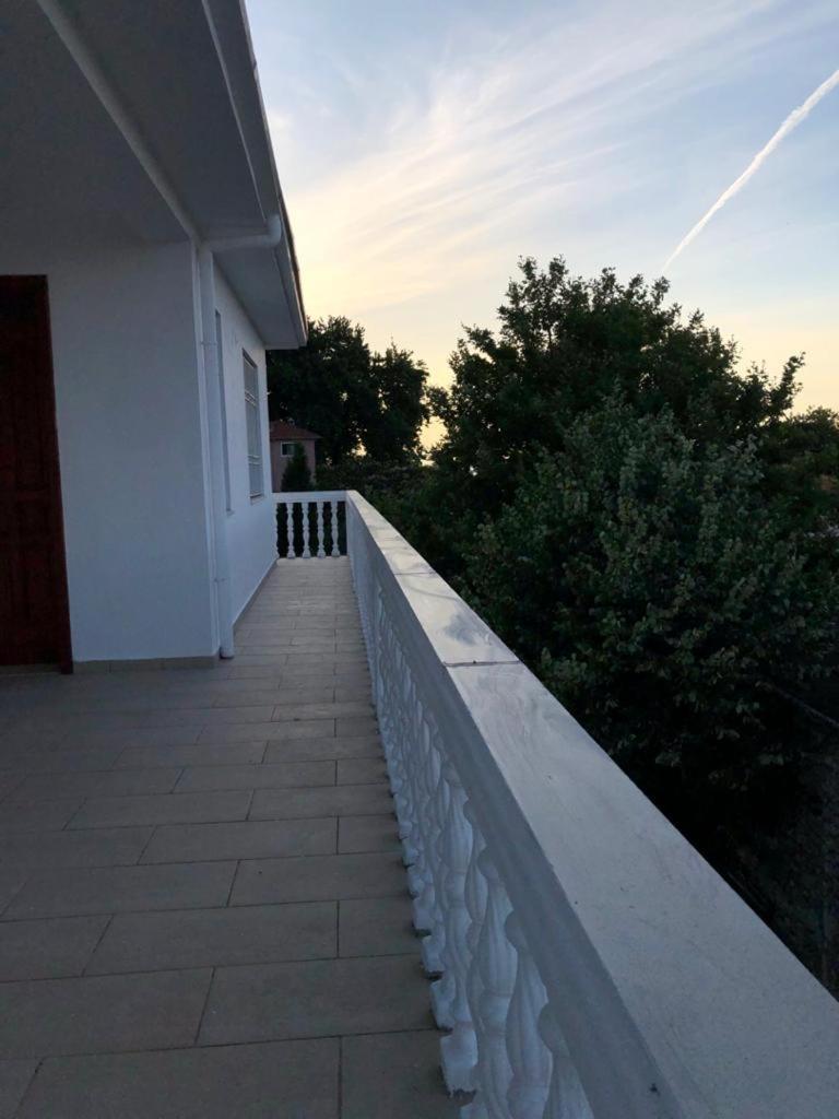 Hotel Shkodra Lake Široka Eksteriør billede