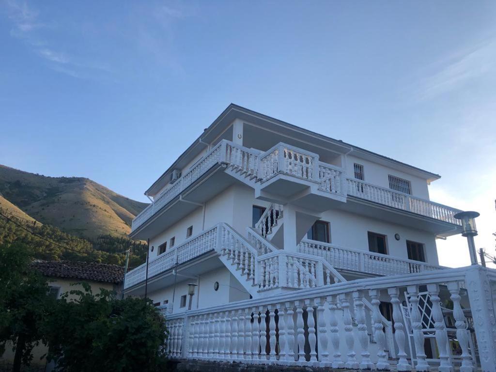Hotel Shkodra Lake Široka Eksteriør billede
